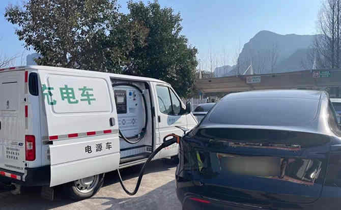 龙里汽车搭电